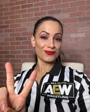 Dasha Kuret Gonzalez Instagram - Yesterday we had a super fun @aew_heels spooky 👻 zoom party and we tried our best to dress up!!! I didn’t grow up dressing up or being able to go trick or treating so I’m new at this but I’m a huge sucker for dressing up as my friends!!! Last nights look was inspired by someone whom I care for very much and her reaction when she saw it was pretty incredible 😇🙏🏽💃🏽 I hope I did you justice @refaubrey 

Thank you for being a strong, intelligent, driven, and trailblazing woman who is truly making a difference in this world!!! Love ya girl and I’m proud to call you my friend!!! 

@aew @aewontv 

Who are you dressing up as this spooky season??? Also don’t forget to tune in tonight for #AEWCollision live in #Memphis 8/7c on @tntdrama 😃