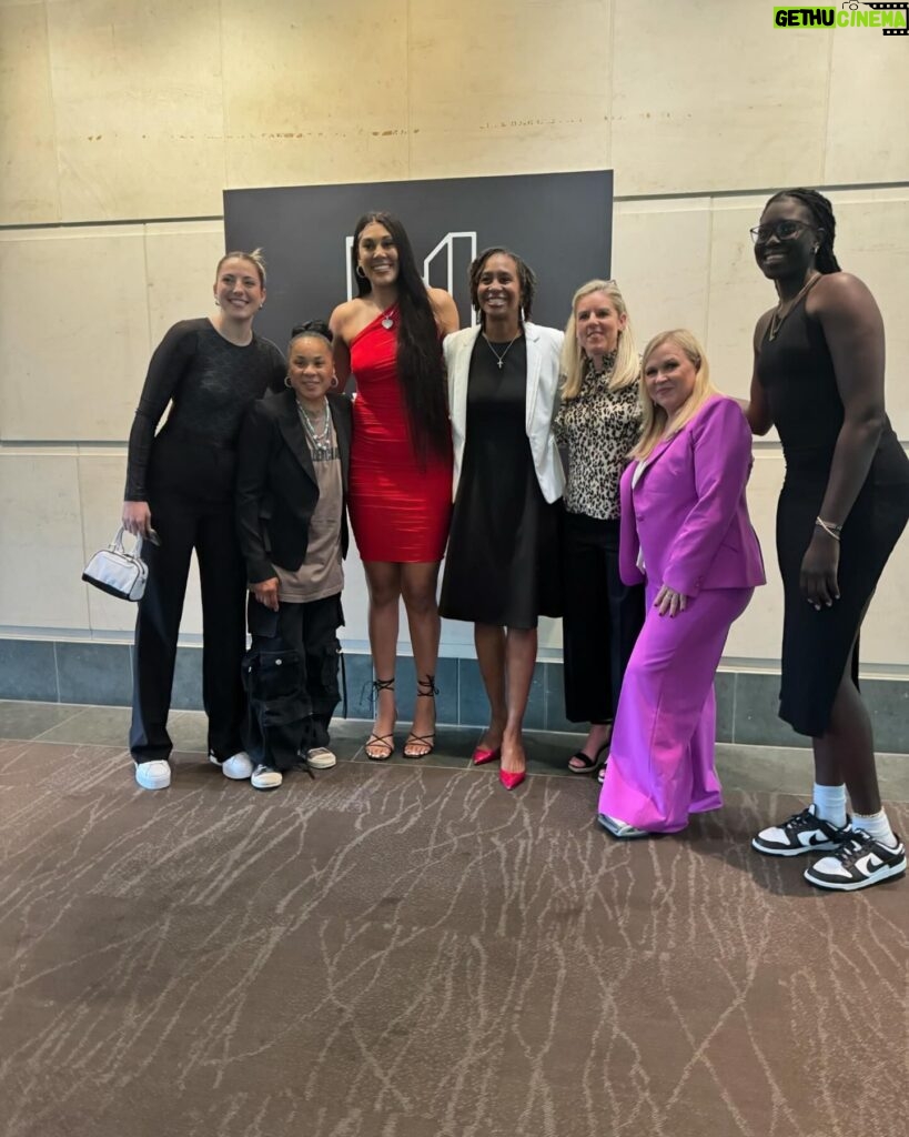 Dawn Staley Instagram - When one of us is in the spotlight we show up and show out. @gamecockwbb is in the building seeing @kamilla_cardoso docuseries. Congrats KMill!! We love you! @lehda.aaa @victariasaxton @aliyah.boston