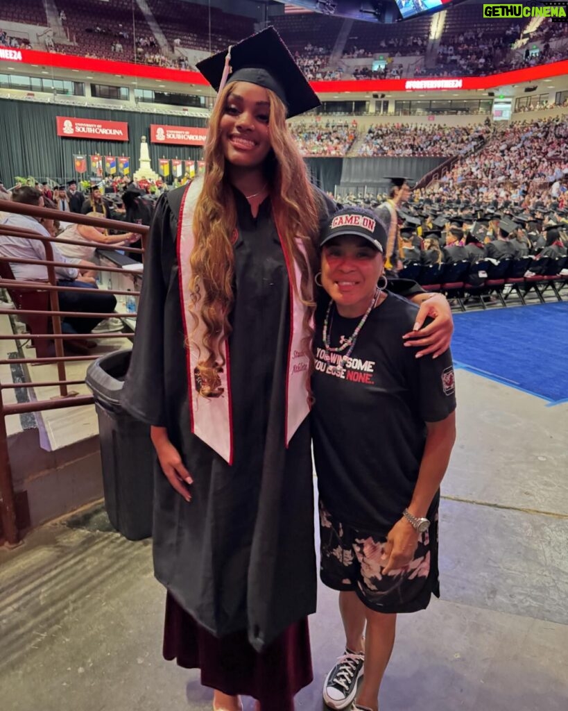 Dawn Staley Instagram - Meet the GRADUATE @GamecockWBB @sakimawalker is one in the number! A little known fact…..Sakima LOVE Walker. She crossed the stage and I found out her middle name is LOVE. #love #champ