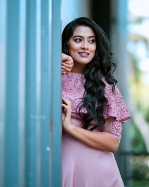 Dayyana Hameed Instagram - I'm living my best life
I wake up with the sunrise

MUA @sajani_mandara_makeupartist 

Costume @asthrafashionhub 

Captured by @imagiophotography_official 

#dayyanahameed 
#funsuponatime 
#amritatv