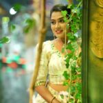 Dayyana Hameed Instagram - Wishing you all a prosperous Vishu ❤️... Costume @asthrafashionhub Hairstyle @makeup_by_rathybaiju 📷 @hamadbinbaba
