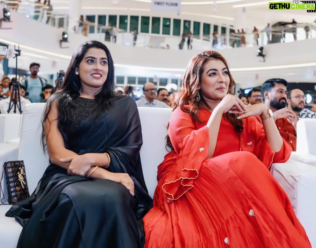 Dayyana Hameed Instagram - Happy to share these snaps from Iyyer In Arabia audio launch held at lulu trivandrum.. Thanks to the lovely hearts who attended the event and gave support.. Our movie will be releasing on february 2nd🥳... @ma_nishad @durgakrishnaartist @shinetomchacko_official @dhyansreenivasan @actormukeshmadhavan @therealurvasi @iyer_in_arabia