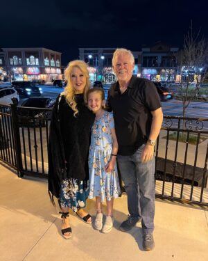DeAnne Stidham Instagram - Mark and I went up to Utah to visit with some of our family! It was an amazing weekend spending time with these precious grandchildren! So grateful to be able to make memories with people we love! 💗💓 @devj92 @cutie_kuehne  @jakekylejones
