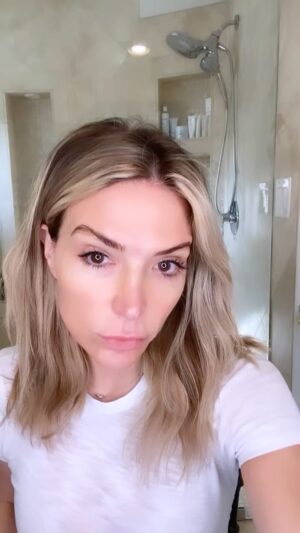 Debbie Matenopoulos Instagram - Good morning Instafam!!! A lot of you ask about my daily skin care routine. So here it is.  First I wash my face with my favorite gentle cleanser. Then I wipe it clean with a hypoallergenic face wipe. And then I get to the good stuff…the MAGIC stuff. I apply my Renew Daytime Fyto  Retinol Serum all over my face but mostly focus around my eyes.  Then I apply my cream that’s as good as gold, my Ageless Beauty Balm. The texture is so silky and creamy and luxurious but that’s nothing compared to the affect it has on your skin. It literally makes you GLOW. No joke.  It plumps and hydrates and returns the integrity and vitality of your skin to what it was 10 years ago.  I am truly SO proud of this skincare line you guys. I worked so so so hard on it because I wanted to get it right. I wanted to bring something to people that really worked because so many of the things I have tried in the past do not!  I spent hours and months and years on it to get it right.  It’s not as if the world needs another person from TV hawking a product…..and THAT is EXACTLY why I didn’t even put my name on it.  I wanted the products to speak for themselves.  And I’m proud to say they do.  They are clean and green and all natural, made of olive oil and honey and royal jelly and holy basil  and all things nourishing for your body. Hearing the stories of how much you all are loving the products overwhelms me with such deep happiness and humility.  Thank you my gorgeous @ikariabeauty goddesses and gods. I’m so happy you’re loving your glow. I’d love to hear more about your experiences. Let me know below. 👇😚 #beauty #skincare  #beautyroutine #clean #cleanbeauty #natural #selfcarefirst #selflove #selfcare