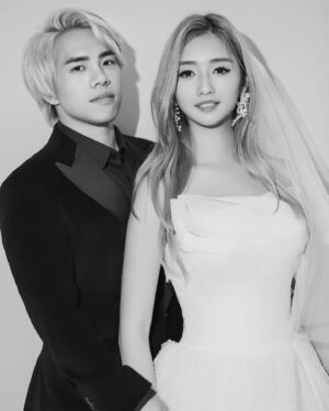 Debbie Tan Instagram - 5 years of being Mr & Mrs 🤍 thank you for being my partner in life! I wish for more lifetimes with you ♾️