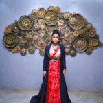 Debjani Deghuria Instagram – ❤️ Happy to promote Odisha Handloom Treasures as the Showstopper for @odishafashionweek Season 1 held at @govt_iti.bbsr

Designs : @earthy_hues_india
Sarees : Talented weavers of @antaran_transformingcrafts from Maniabandha & Gopalpur Clusters 
Jewellery: @lcjsilver.lalchandjewellers
HMU: @glamupbysonalii
Styling: @sibiyansaron
Choreographer: @prasantdasofficial

Host : @thefootstepsofficial
Co-Host : @keembadanti @odishamodelmirror