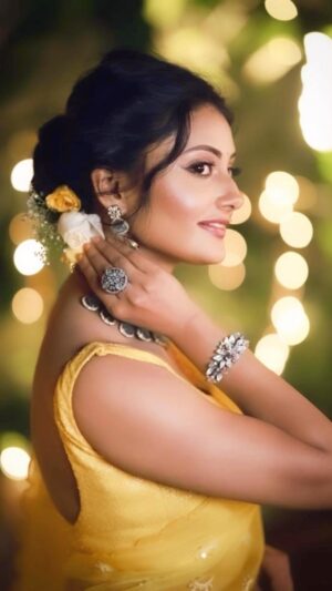 Debjani Modak Instagram - 🌼

@neelias_official