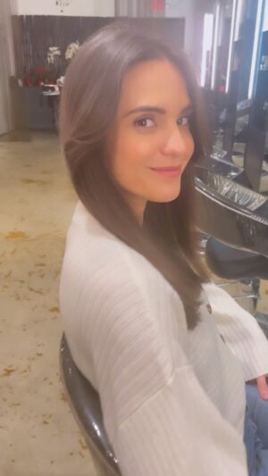 Deborah Mace Instagram - Slight change 💇🏻‍♀️ thank you @arturnewyork ❤️