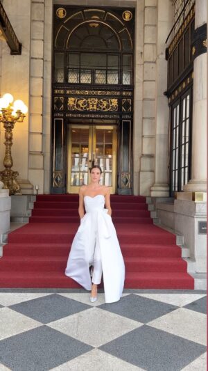 Deborah Mace Instagram - Did you say bow? 👰‍♀️ 😍 What a week! Had the pleasure to work with @alexiamariaofficial and her incredible team. When I am asked what my favorite part about modeling is I always answer: the people I meet. When I started 12 years ago, I promised myself 2 things: to never take it for granted and to always embrace everything the experience brings beyond the job itself. To this day I live by it and I couldn’t be more grateful ❤️ #nybfw #bride