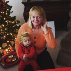 Deborah Twiss Instagram - My gorgeous mom with my baby girl.  Happy Mother’s Day to everyone who moms!! ❤️❤️❤️