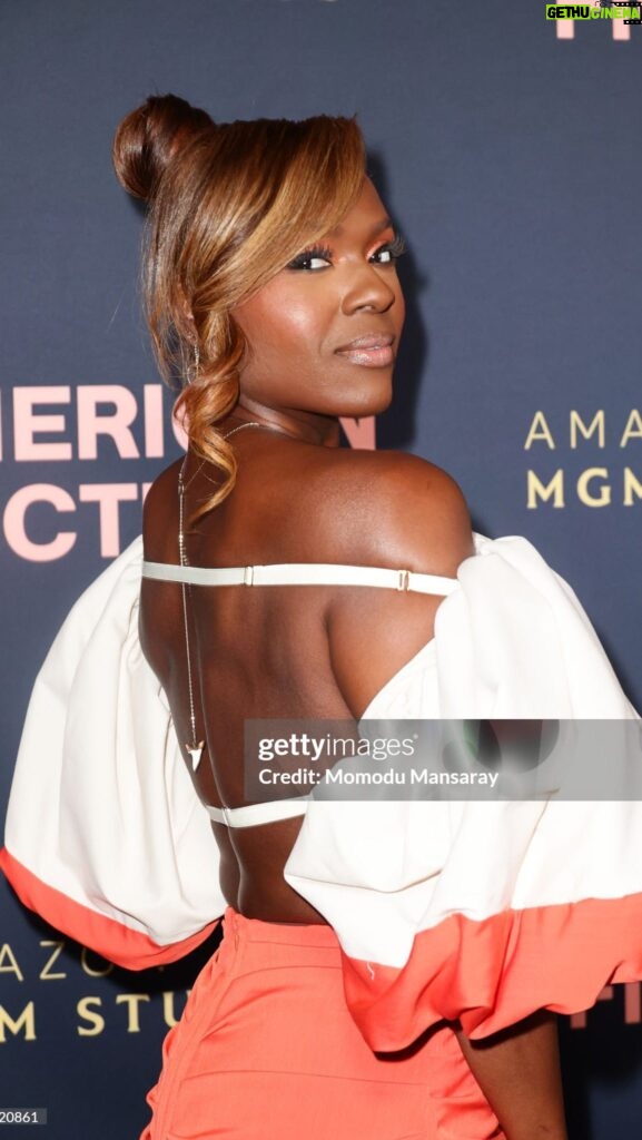 Deborah Joy Winans Instagram - The film @americanfictionmovie is perfect in every way. Congratulations to the amazing cast and the writer/director @cordjefferson for this brilliant work🙌🏿🙌🏿🙌🏿 And hunny my amazing people got me TOGETHER🥰🥰🥰 Thank youuuuu @missdrini 💄 @iammichab 💁🏿‍♀️ @harbison.studio 👗 #BlackExcellence #AmericanFiction