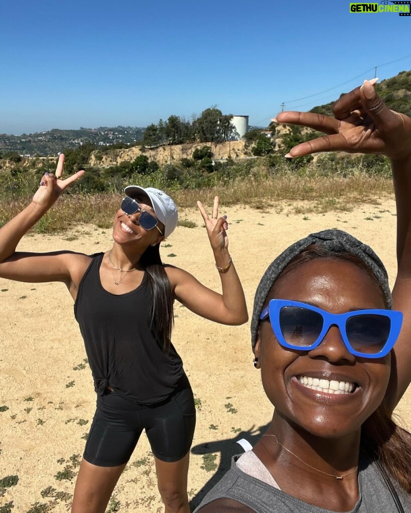 Deborah Joy Winans Instagram - We came. We saw. We conquered. Happy Sunday💁🏿‍♀️ Now time for church✌🏿✌🏿✌🏿