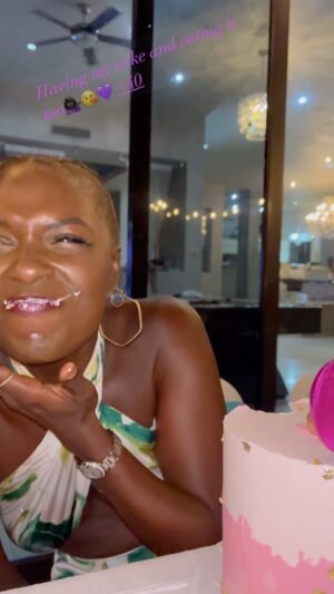 Deborah Joy Winans Instagram - Happy Hump Day💜 Yes I’m still celebrating! Who says you can’t have your cake and eat it too😋😋 #40 #Mexico 🎥 @tylerrm_