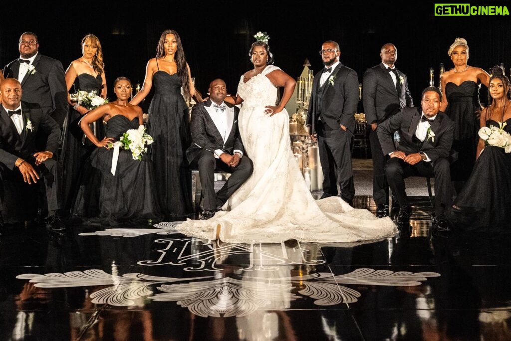 Deborah Joy Winans Instagram - Ohhhhhhh my dearest @kelleylcarter It was an honor to stand beside you on your most sacred day. You have truly been blessed with a village who loves you and Moreno🫶🏿You both hit the jackpot in finding this amazing love with each other🙌🏿🙌🏿 Cheers to forever my Beautiful friend and Gorgeous Bride💜