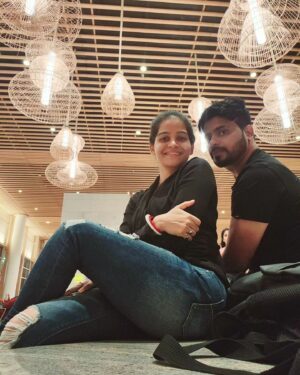 Deepika Tripathy Instagram - Maa baba se milne jana he🤩😘🥰😍