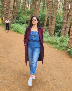 Deepika Tripathy Instagram - #pine forest#ooty# nature#with husband#feeling awesome 👌#❤️❤️ #🧿