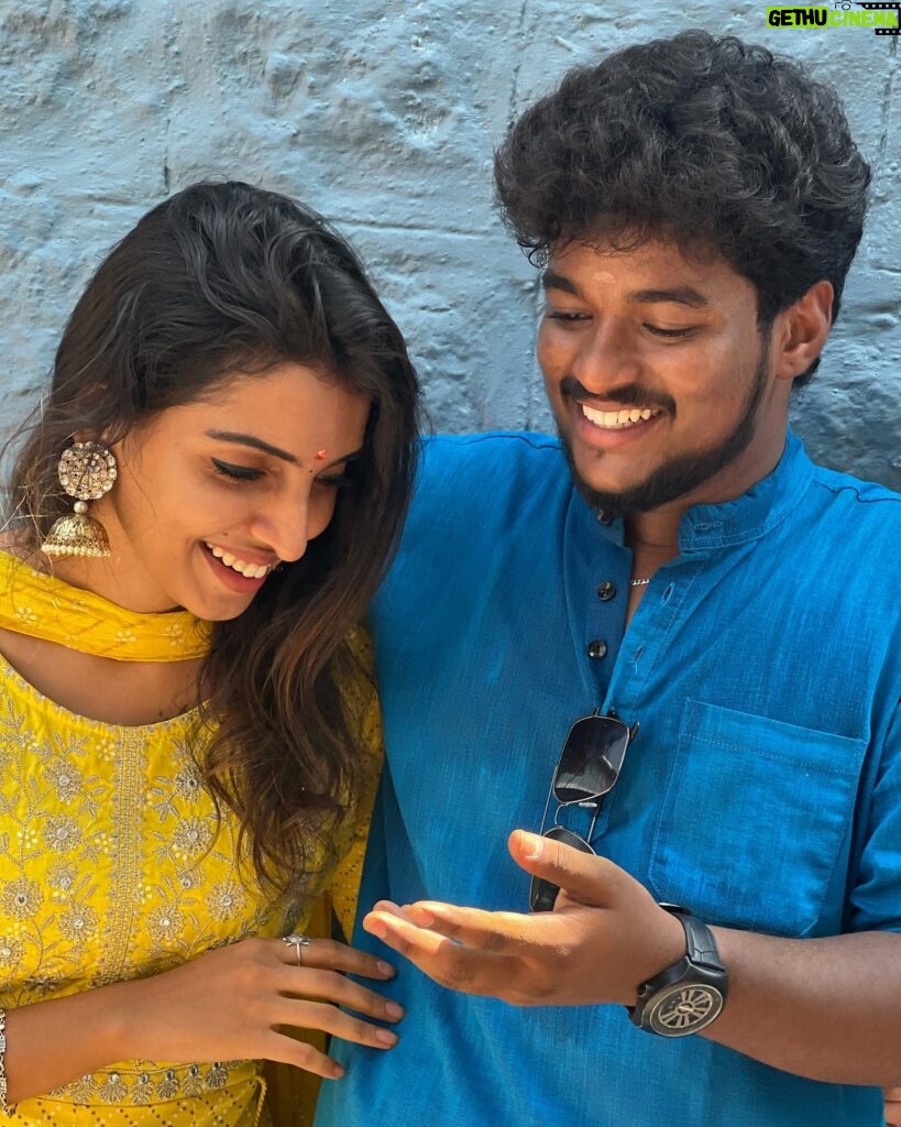 Deepika Damu Instagram - Hard times will always reveal true friends>> Mera Natpu forever and ever ♾️💯 @gokul_cdc_ @deepuuofficial #kanaakaanumkaalangal #vijaytelevision #disneyplushotstartamil #deepikainkanaakaanumkaalangal #deepuuinkanaaasharitha #deepuuharitha #deepuuharithakanaa #harithatomboy #deepuutomboy #deepuuharithatomboy #deepuureels #deepuuofficial #reels #deepuuinsaree #ᴛʀᴇɴᴅɪɴɢʀᴇᴇʟs #gokulcdc #natpuforever #natpu #friendshipgoals