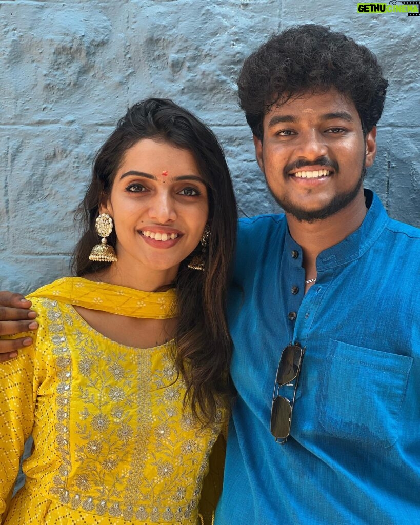 Deepika Damu Instagram - Hard times will always reveal true friends>> Mera Natpu forever and ever ♾️💯 @gokul_cdc_ @deepuuofficial #kanaakaanumkaalangal #vijaytelevision #disneyplushotstartamil #deepikainkanaakaanumkaalangal #deepuuinkanaaasharitha #deepuuharitha #deepuuharithakanaa #harithatomboy #deepuutomboy #deepuuharithatomboy #deepuureels #deepuuofficial #reels #deepuuinsaree #ᴛʀᴇɴᴅɪɴɢʀᴇᴇʟs #gokulcdc #natpuforever #natpu #friendshipgoals