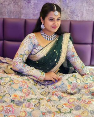 Deepthi Rajendra Instagram - Sugar Spice & Everything Nice☺️

🥻 @mokshe_rental_destination 
📿 @krishya_bridal_collections
