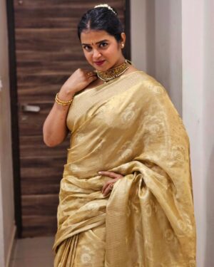 Deepthi Rajendra Instagram - Happy Happy 2024 ✨️🩷

.
.
#newyear 
#newyear2024
#deepthirajendra