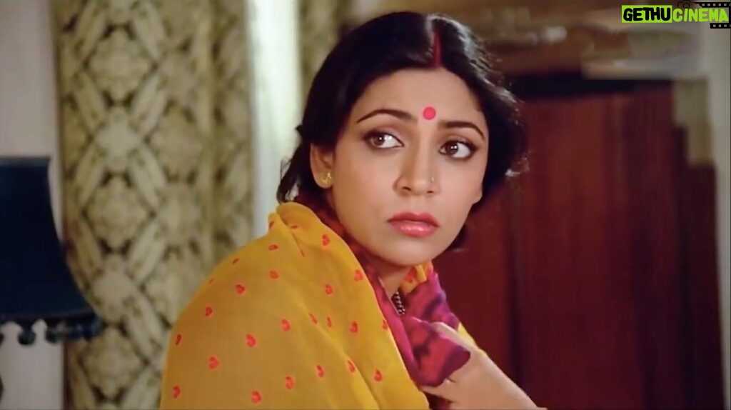 Deepti Naval Instagram - ‘Kisise Na Kehna’ - you all have often asked me where this film can be seen - well, it’s now on OTT platform. I was lucky to have worked with my all time favourite director Hrishikesh Mukherjee, a father figure for me in the film industry.