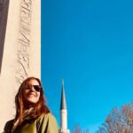 Defne Kayalar Instagram - Obelisk 🔺