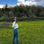 Defne Kayalar Instagram - Bahar üzerinden bize bir söz verilmişti 🌿