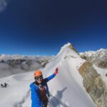 Della Dartyan Instagram - From the top of Lobuche East Peak 6119 Mdpl 💙 All gear @eigeradventure