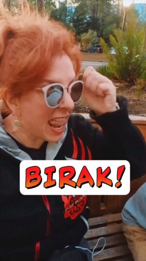 Demet Tuncer Instagram - Günaydııın!!
“BIRAK” nasıl dersin?!….. Çağrı’nın dediği gibi değil!!!🙈

“LET GO” To let go…. Biiir sürü şekilden biri…

Hayatında sana hizmet etmeyen, seni ileri taşımayan, seni mutlu etmeyen herşeyi Let Go edebilmeye başlaman dileğiyle!! Haftan güzel geçsin!!!! 

Bu hafta neleri bırakacaksın?

.
.
.
.
.
.
.
#letgoturkiye #turkishforforeigners #englishforyou #englishforfun #englishforever #englishforadults #englishforlife #englishforfree
