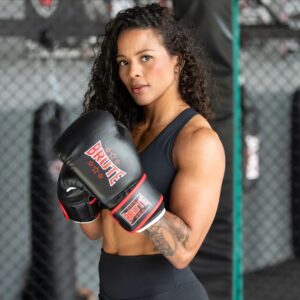 Denise Kielholtz Instagram - Grateful for everything the universe leads me to ..

#Missdynamite #BRUTEFIGHTGEAR #martialarts