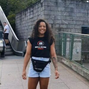 Denise Kielholtz Instagram - I wish all the luck to Brazil this weekend !! 🇧🇷❤️..

#Missdynamite #brasil #mma #legends #letsgo