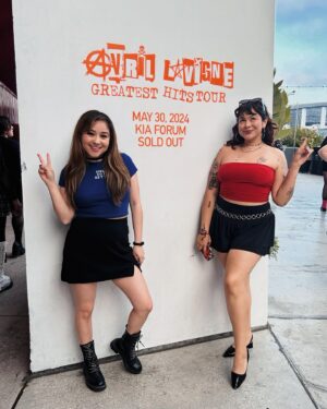 Denise Salcedo Instagram - I saw @avrillavigne in concert tonight with @frizzyybb !!!! I have slayed loved Avril’s music, she’s had such a cool career and getting to see her perform was awesome!!! I love her songs!! 🎸❤️🎤 tonight really took me back. A great night of music and dancing! 🎸🔥❤️🎤