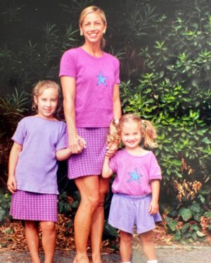 Denise Austin Instagram - Happy MOTHER’S Day!!!! Being a Mom to my two wonderful girls has been the biggest BLESSING in my life!! I’m honored to be their mother and so PROUD of the incredible women they’ve become!! Today, I would also like to reflect on my amazing Mom, I miss her dearly …She was the BEST Mom EVER.. …kind…loving…thoughtful…and overall just has a beautiful heart!! If you’re missing your Mom I am with you and sending you a big hug!!! And if you’re a Mom or celebrating your Mom or special mother figures in your life, I hope you have the BEST day!! Sending so much love to you all!! I LOVE being a Mom more than anything else in the whole wide world……Xoxo