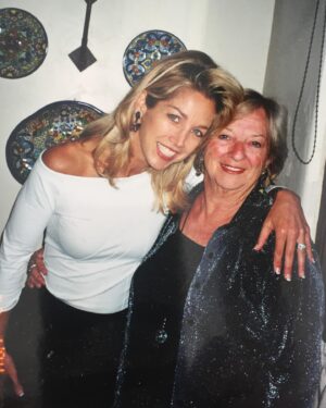Denise Austin Instagram - Happy MOTHER’S Day!!!! Being a Mom to my two wonderful girls has been the biggest BLESSING in my life!! I’m honored to be their mother and so PROUD of the incredible women they’ve become!! Today, I would also like to reflect on my amazing Mom, I miss her dearly …She was the BEST Mom EVER.. …kind…loving…thoughtful…and overall just has a beautiful heart!! If you’re missing your Mom I am with you and sending you a big hug!!! And if you’re a Mom or celebrating your Mom or special mother figures in your life, I hope you have the BEST day!! Sending so much love to you all!! I LOVE being a Mom more than anything else in the whole wide world……Xoxo