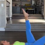 Denise Austin Instagram – I love hearing comments like this!!! I have loved Pilates for years… and it brings me so much JOY to hear that what I do helps people exercise consistently and enjoy it!! 

Here’s one of the best Pilates moves you can do.. It’s the Single Leg Stretch. It really targets your entire core, and helps to stabilize the spine. As I’ve always said, your spine is your lifeline!!! Give this move a try today! And if you love it, download my app for the full workout along with more full Pilates workouts!!