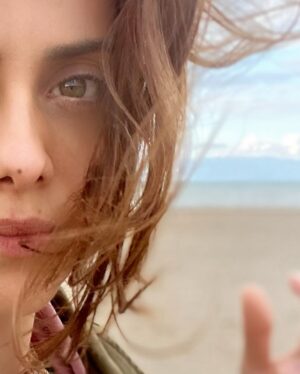 Deniz Barut Instagram - 🩶 🫏