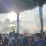 Denyzee Instagram - Photo dump 📸 @tomorrowland jour 2 c’était incroyable! Au programme c’était @lostfrequencies @arminvanbuuren @taleofus @johnnewmanmusic @nervomusic @dimitrivegasandlikemike @kungs Programmation de fou 🔥🎶 je vous mets au défi combien de plumes se trouvent sur la photo? #tomorrowland #music #festival #festivaloutfit #musicfestival #tomorrowlandoutfit #festivalfashion #festivallife #festivals