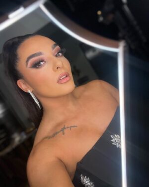 Deonna Kupryk Instagram - 👁️