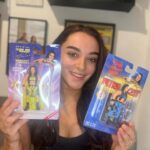 Deonna Kupryk Instagram - Need signed #MajorBendies from @DeonnaPurrazzo? Get them from her at deonnapurrazzo.bigcartel.com! Don’t miss out on this great opportunity to add them to your collection! #ScratchThatFigureItch