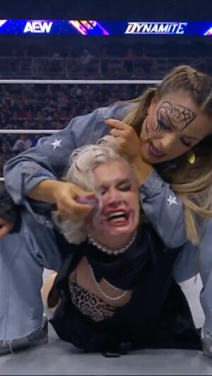 Deonna Kupryk Instagram - @thunderrosa22 smeared lipstick on the face of AEW Women’s World Champion Timeless @tonistorm_ during #AEWDynamite!