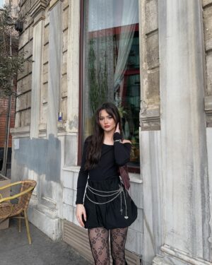 Derya Pınar Ak Instagram - 🪅
@elifduzgunzzz