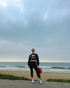 Destiny Monique Instagram - Beach days are the best days! Even when it’s right before the rain. Happy Monday, back on my fitness! 😅
.
.
.
.
#california #californialiving #beachdays #beachdaysarethebestdays