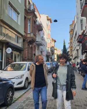 Devin Özgür Çınar Instagram - #10binadım 🧡💚
#heyecanımızvar🧿