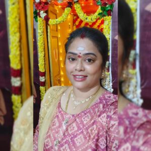 Devipriya Instagram - என் பிறந்தநாளன்று வைகுண்ட ஏகாதசி சொர்க்கவாசல்  தரிசனம்.🙏😇🙏