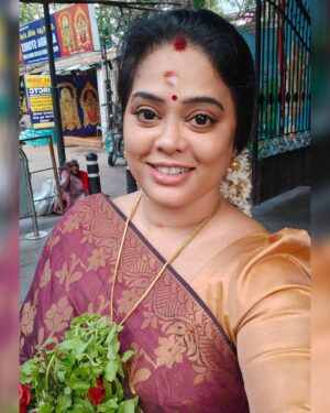 Devipriya Instagram - Ohm Namo Narayanaa✨🙌✨🙌
Happy Saturday 🙏😇🙏
#happyweekend
#dearsdarlingsdudes❤️❤️❤️❤️ 
#gooday #goodvibes 
#devipriya23_official