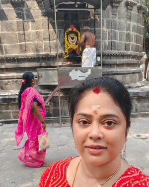 Devipriya Instagram - happy Friday🙏🪷🙏🪷🙏
#dearsdarlingsdudes❤️❤️❤️❤️ 
#devipriya23_official