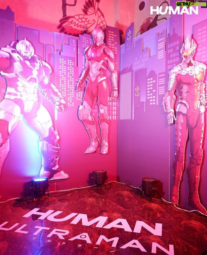 Devon Seron Instagram - HUMAN X ULTRAMAN collaboration on an intergalactic night 🚀⚡️ @human_official #HumanXUltraman #HumanClothingPH