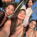 Devon Seron Instagram - Lost in paradise with my heartbeats. 🌴💕