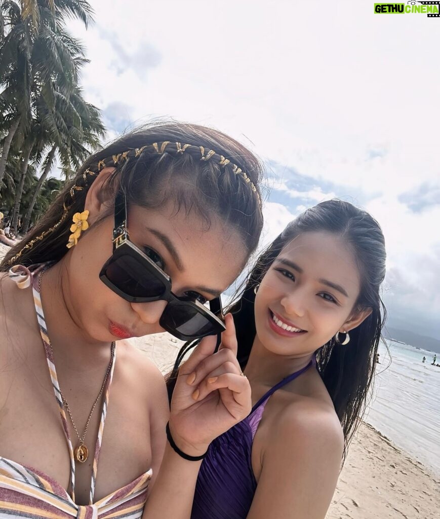 Devon Seron Instagram - Another year of putting up with me! Happy Birthday to the one strong mama who can handle chaos with a smile and make it look effortless! You’re a true wonder woman, and we’re so lucky to have you in our lives. Ate, Ayaw kalimte ako request na pasalubong please Hahahhaha Love you, sistah! 🎉💕🎂