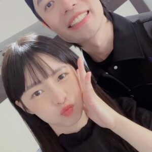 Dewi Chien Instagram - 👀野生眉

賴先生：我們該約野生眉了吧？（愛漂亮第一名）

每當重要節日快來臨前，這位先生都會自己提醒我，眉毛該弄了～頭髮該修了～算是很積極不讓我邋遢的另一半呢🤭

推薦給想要擁有自然根根分明毛流感的人🖤（尤其男生用完會直接變帥，那種沒妝感又自然的帥！

#野生眉 #眉毛雕塑 #紫星星毛流調整術 #至少一季做一次